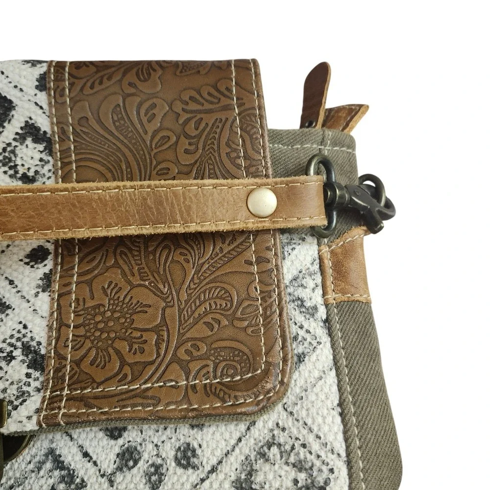 Myra Bag Spellbound Canvas Leather Earthy Hippy Messenger Bag Olive‎ Green Boho